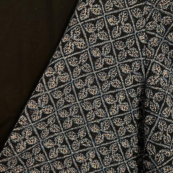 Vintage cropped coat with gold and blue embroidery on black - Picture 3 of 3